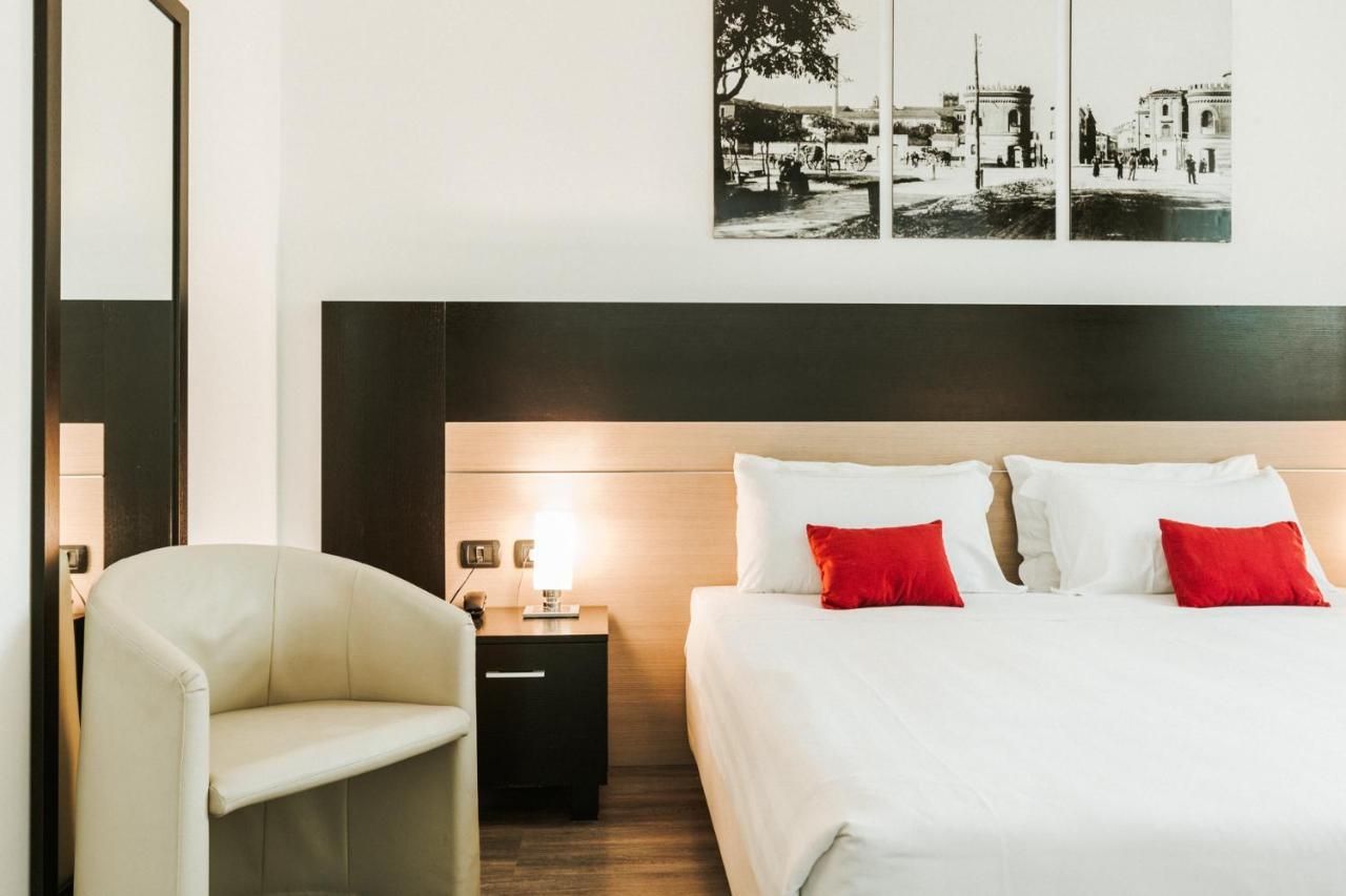 Double Room,1239493561:JPEG